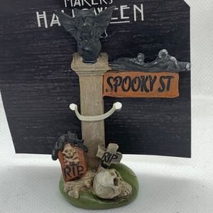 NIP Maker's Halloween Littles SPOOKY STREET sign miniature Joann Joann's